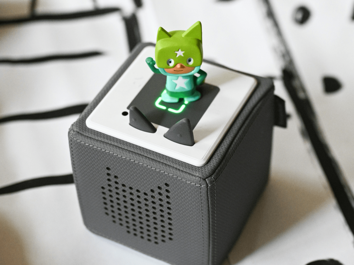 Turquoise & Green Superhero Creative Tonie